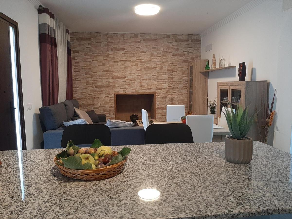 Vivienda Rural Villa Madrid Alcazar El Gastor Esterno foto