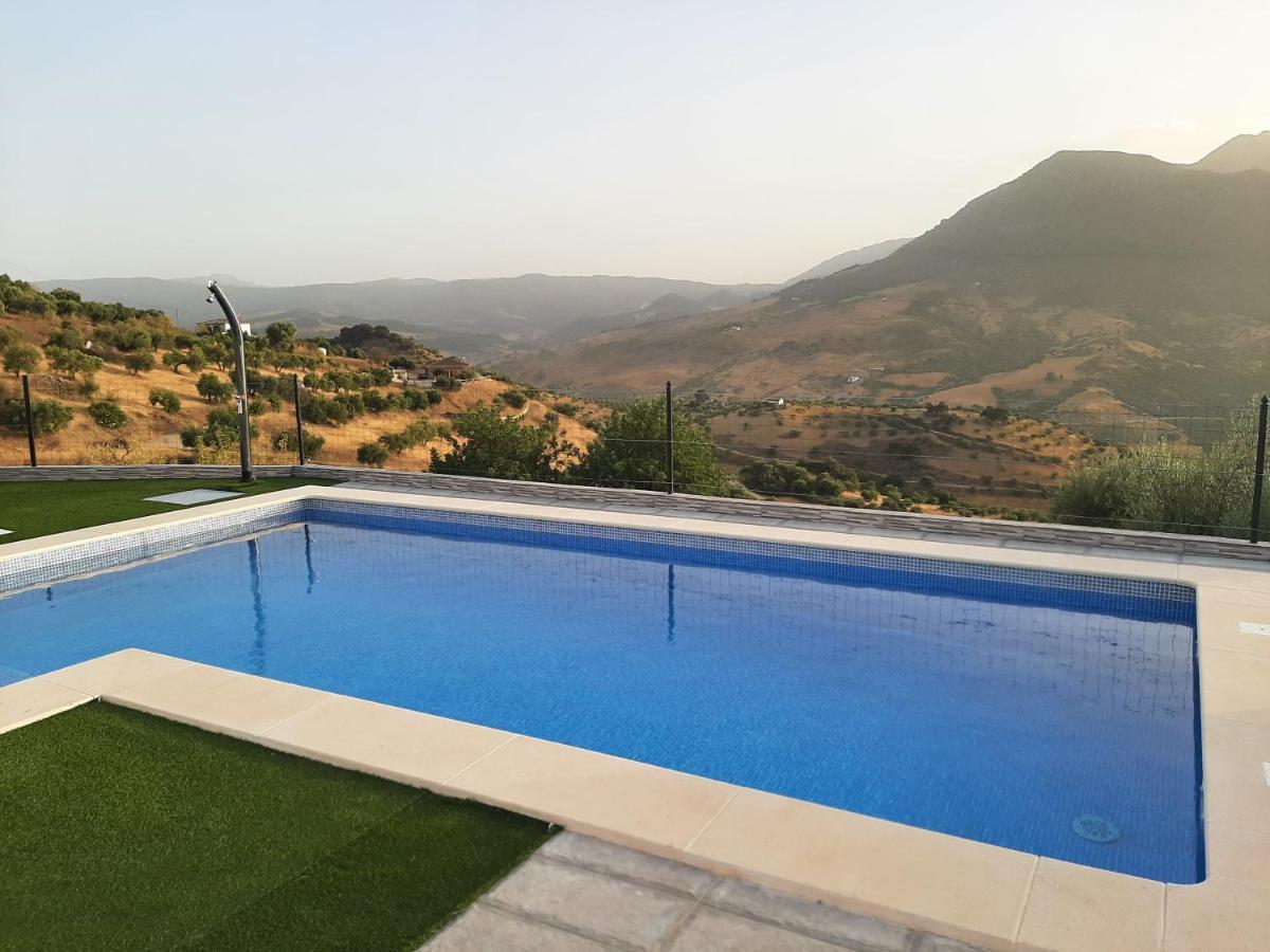 Vivienda Rural Villa Madrid Alcazar El Gastor Esterno foto