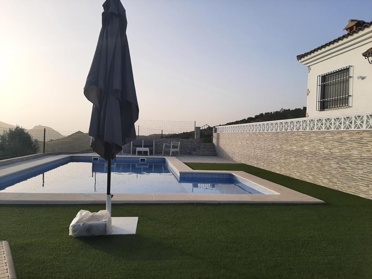 Vivienda Rural Villa Madrid Alcazar El Gastor Esterno foto