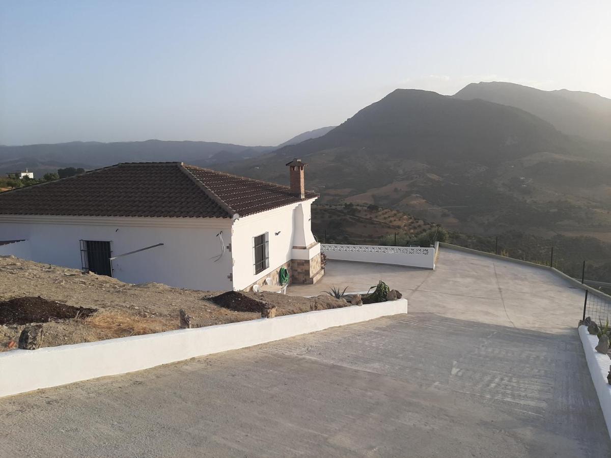 Vivienda Rural Villa Madrid Alcazar El Gastor Esterno foto